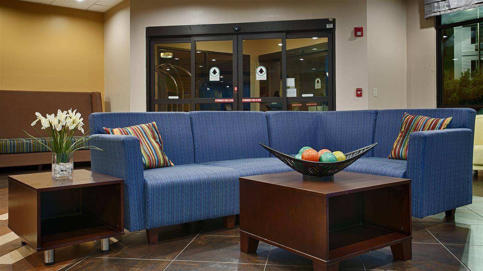 Best Western Savannah Airport Inn & Suites Пуулър Екстериор снимка