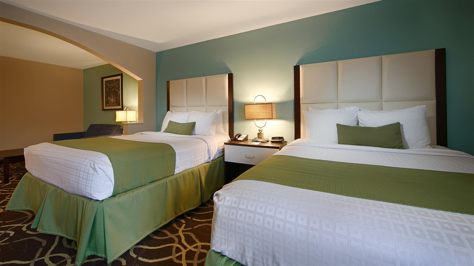 Best Western Savannah Airport Inn & Suites Пуулър Екстериор снимка