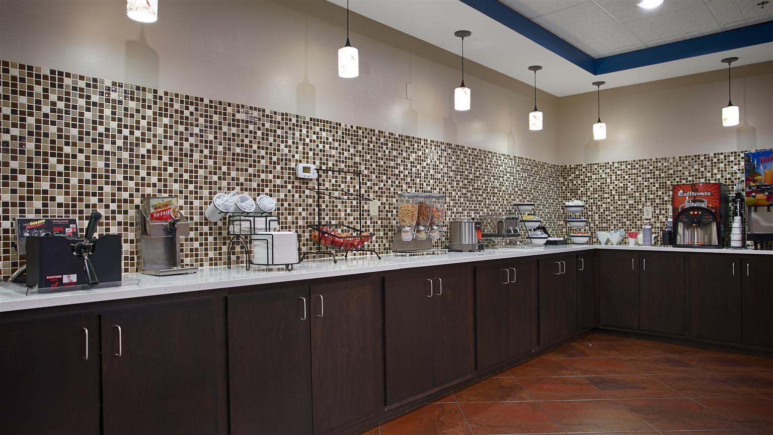 Best Western Savannah Airport Inn & Suites Пуулър Екстериор снимка