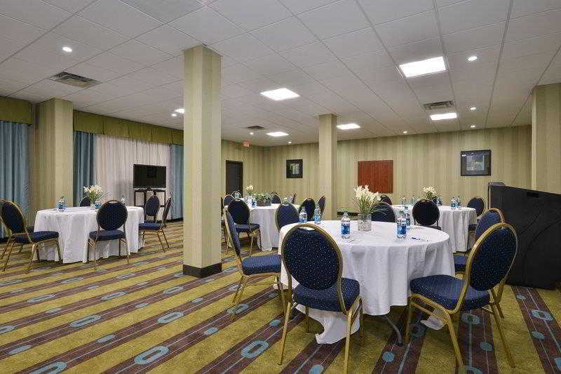 Best Western Savannah Airport Inn & Suites Пуулър Екстериор снимка